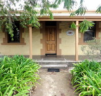 Walnut Cottage - Accommodation Sunshine Coast