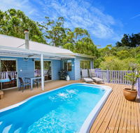 Wanjii II Pool  Spa Getaway - Accommodation Sunshine Coast