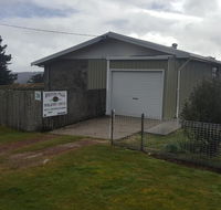 Waratah Falls Holiday Unit - Accommodation Sunshine Coast