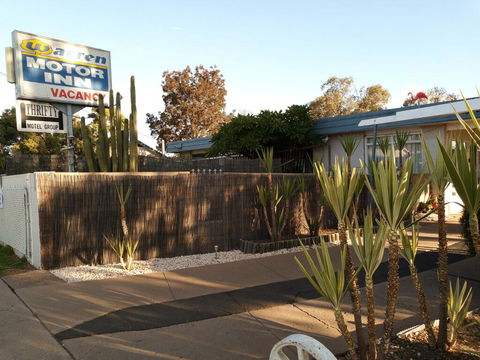 Warren Motor Inn - Accommodation Sunshine Coast 0