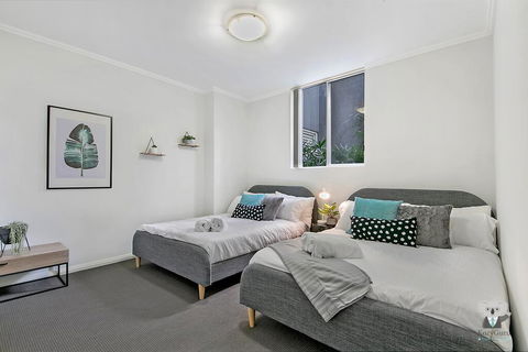 WARRICK FRAM 3 BEDS APT FREE PARKING WALK TO WESTFIELD CLOSE TO HOSPITAL NWF003 - Accommodation Sunshine Coast 2