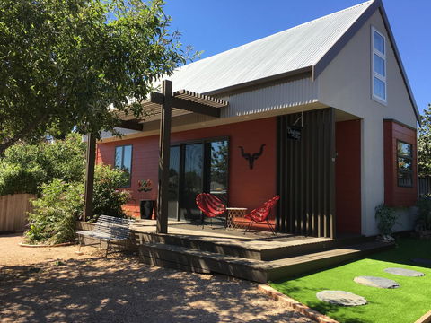 Daydream Cottage - Accommodation Sunshine Coast 0