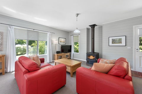 Amelina Cottages - Accommodation Sunshine Coast 2