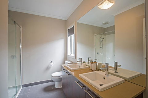 Nautical Rise Torquay - Accommodation Sunshine Coast 14