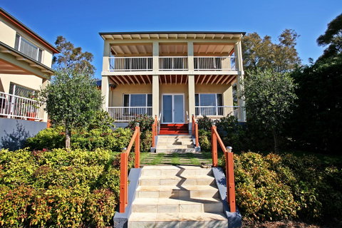 Waybourne- Vineyard And Winery - Accommodation Sunshine Coast 14
