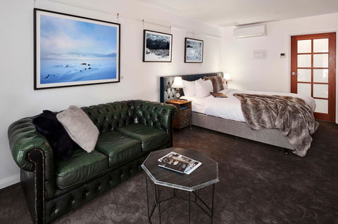 Daylesford Art Motel - Accommodation Sunshine Coast 9