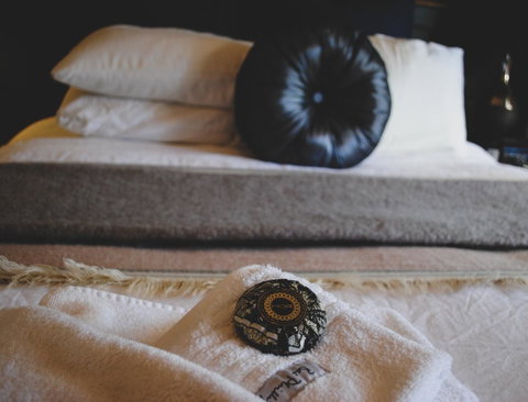 Bed Of Roses - Accommodation Sunshine Coast 16