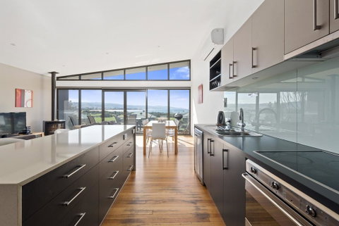 Beach And Reef - Accommodation Sunshine Coast 3