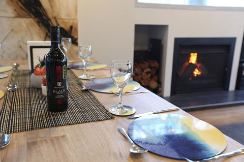 Lorne Luxury - Accommodation Sunshine Coast 9