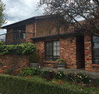Bricks and Roses - Accommodation Sunshine Coast