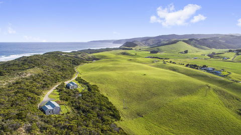 Johanna Seaside Cottages - Accommodation Sunshine Coast 0