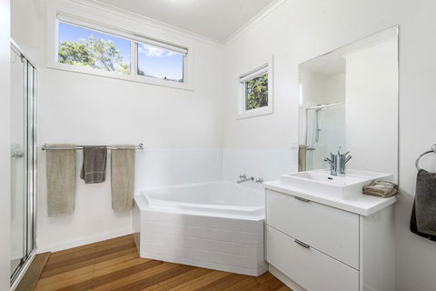 Johanna Seaside Cottages - Accommodation Sunshine Coast 5