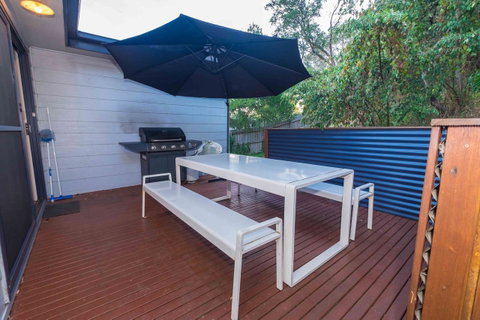 Demure Charm - Accommodation Sunshine Coast 1