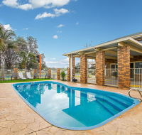 Hybiscus Waterfront Apartments - Accommodation Sunshine Coast