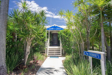 Debbie\'s Place - Accommodation Sunshine Coast 0