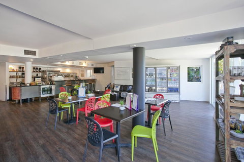 Noosa Blue Resort - Accommodation Sunshine Coast 2