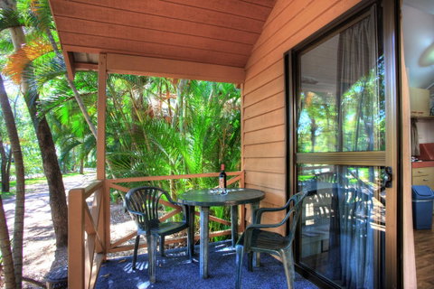 Captain Cook Holiday Village 1770 - Accommodation Sunshine Coast 2