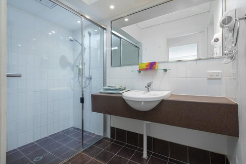 Coloured Sands - Rainbow Beach Resort - 5 Mins To Beach - Accommodation Sunshine Coast 9