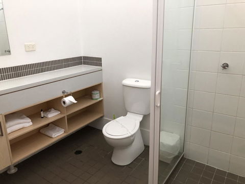 Bribie Island Hotel - Accommodation Sunshine Coast 4