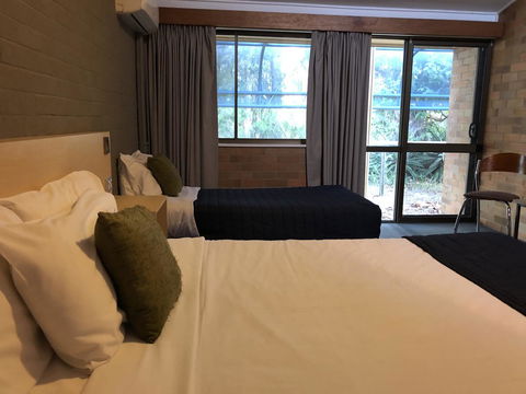 Bribie Island Hotel - Accommodation Sunshine Coast 19