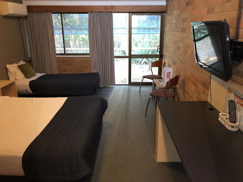 Bribie Island Hotel - Accommodation Sunshine Coast 21