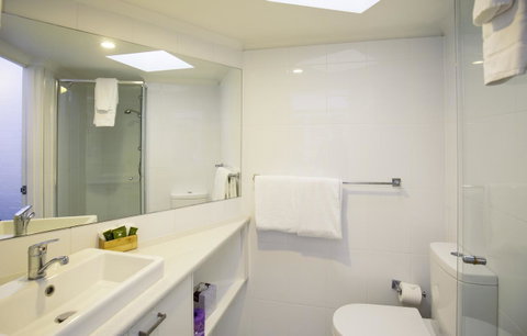 Ocean Breeze Resort - Accommodation Sunshine Coast 9