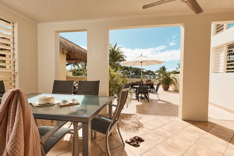 Sea Change Beachfront Apartments - Accommodation Sunshine Coast 10