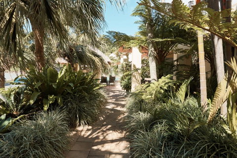 Sea Change Beachfront Apartments - Accommodation Sunshine Coast 19