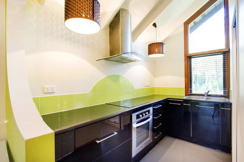 Airlie Beach Eco Cabins - Adults Only - Accommodation Sunshine Coast 10