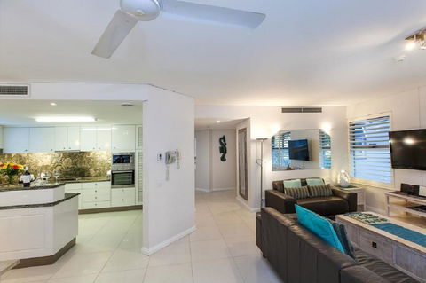 Emerald Noosa - Accommodation Sunshine Coast 8