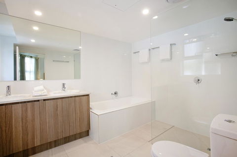 Emerald Noosa - Accommodation Sunshine Coast 28