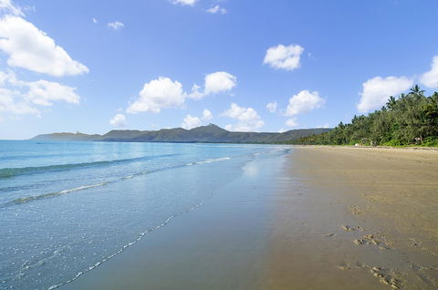 By The Sea Port Douglas - Accommodation Sunshine Coast 27