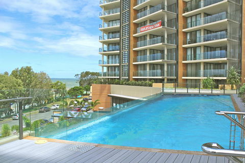 Oaks Redcliffe Mon Komo Suites - Accommodation Sunshine Coast 5