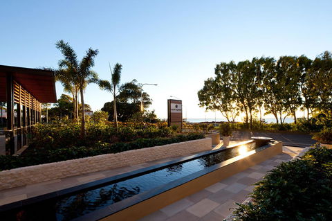 Oaks Redcliffe Mon Komo Suites - Accommodation Sunshine Coast 4