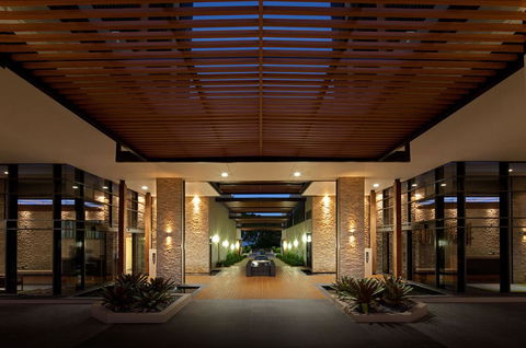 Oaks Redcliffe Mon Komo Suites - Accommodation Sunshine Coast 14