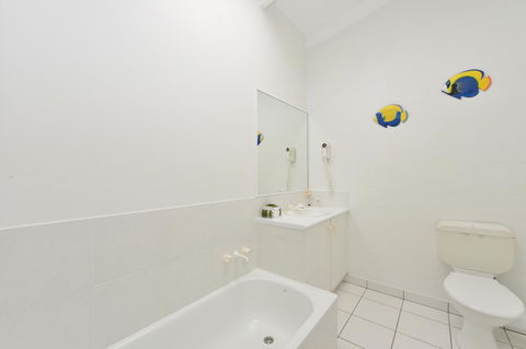 Seascape Holidays At Beachfront Terraces - Accommodation Sunshine Coast 8