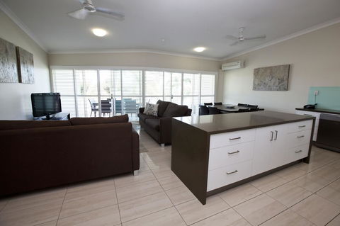 Mariners North Holiday Apartments - Accommodation Sunshine Coast 28