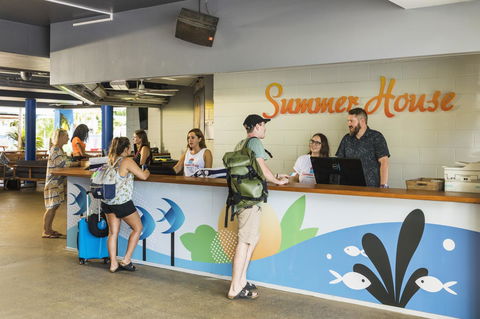 Summer House Cairns - Accommodation Sunshine Coast 9