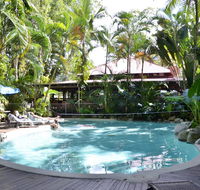 PK's Jungle Village - Hostel - Accommodation Sunshine Coast