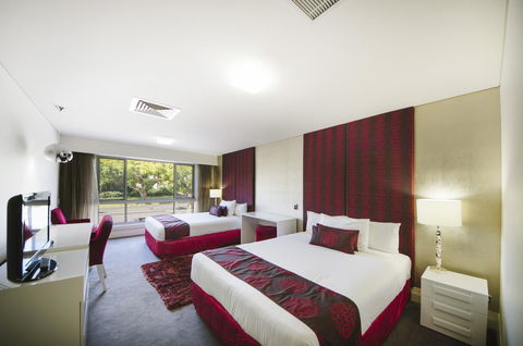City Golf Club Motel - Accommodation Sunshine Coast 35