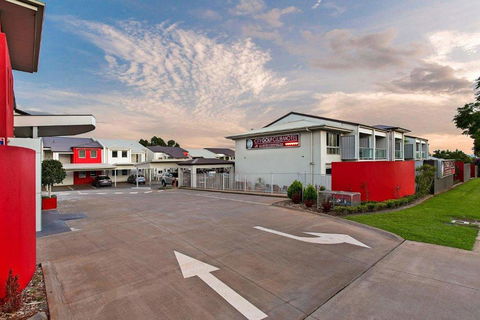 City Golf Club Motel - Accommodation Sunshine Coast 8