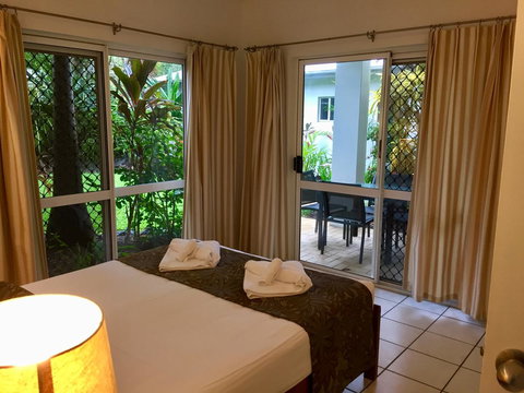 The Port Douglas Queenslander - Accommodation Sunshine Coast 4