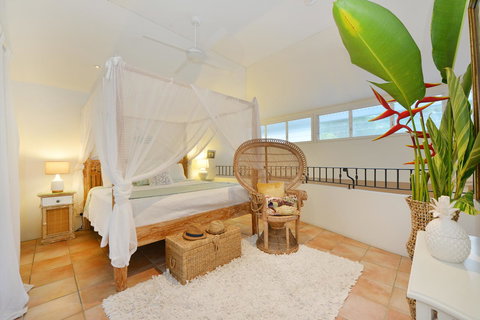 [ ANDY'S BEACH HOUSE ] - Accommodation Sunshine Coast 1