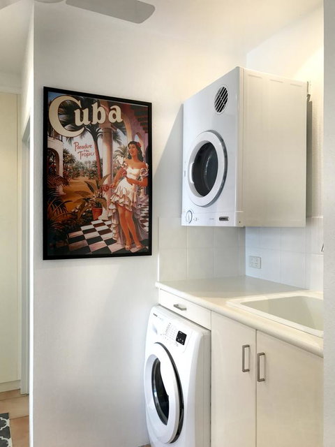 [ ANDY'S BEACH HOUSE ] - Accommodation Sunshine Coast 37
