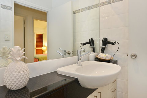 [ ANDY'S BEACH HOUSE ] - Accommodation Sunshine Coast 28