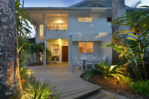 [ ANDY'S BEACH HOUSE ] - Accommodation Sunshine Coast 6