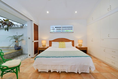 [ ANDY'S BEACH HOUSE ] - Accommodation Sunshine Coast 26