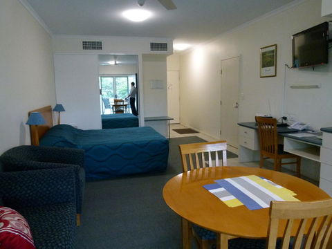 Madison Ocean Breeze Apartments - Accommodation Sunshine Coast 27