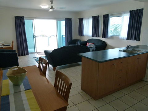 Madison Ocean Breeze Apartments - Accommodation Sunshine Coast 25