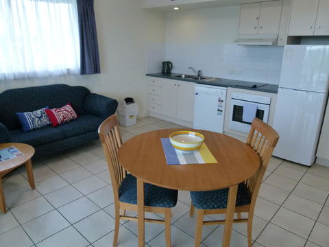 Madison Ocean Breeze Apartments - Accommodation Sunshine Coast 23